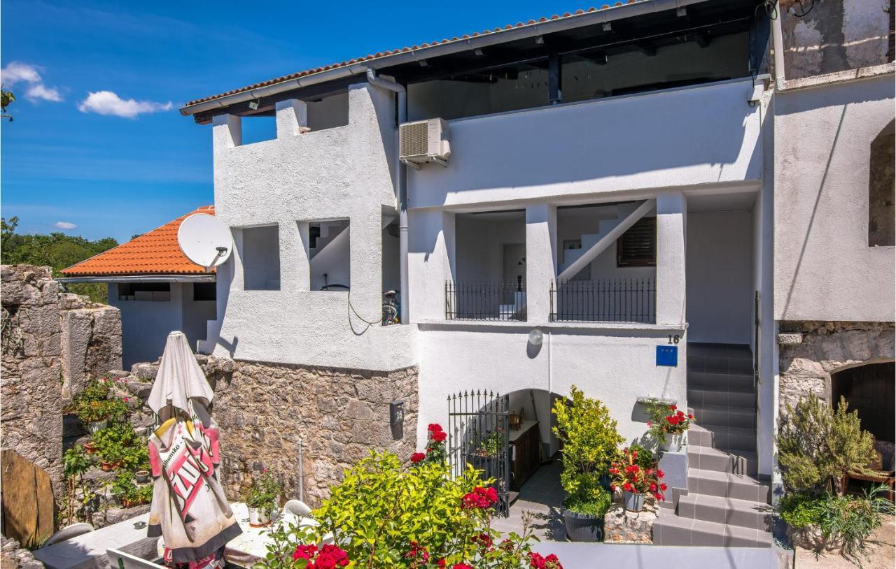 Amazing Apartment In Zupanje With Wifi Exterior foto